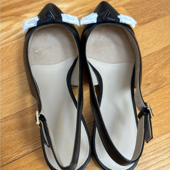 Black leather sling backs - Picture 8 of 10